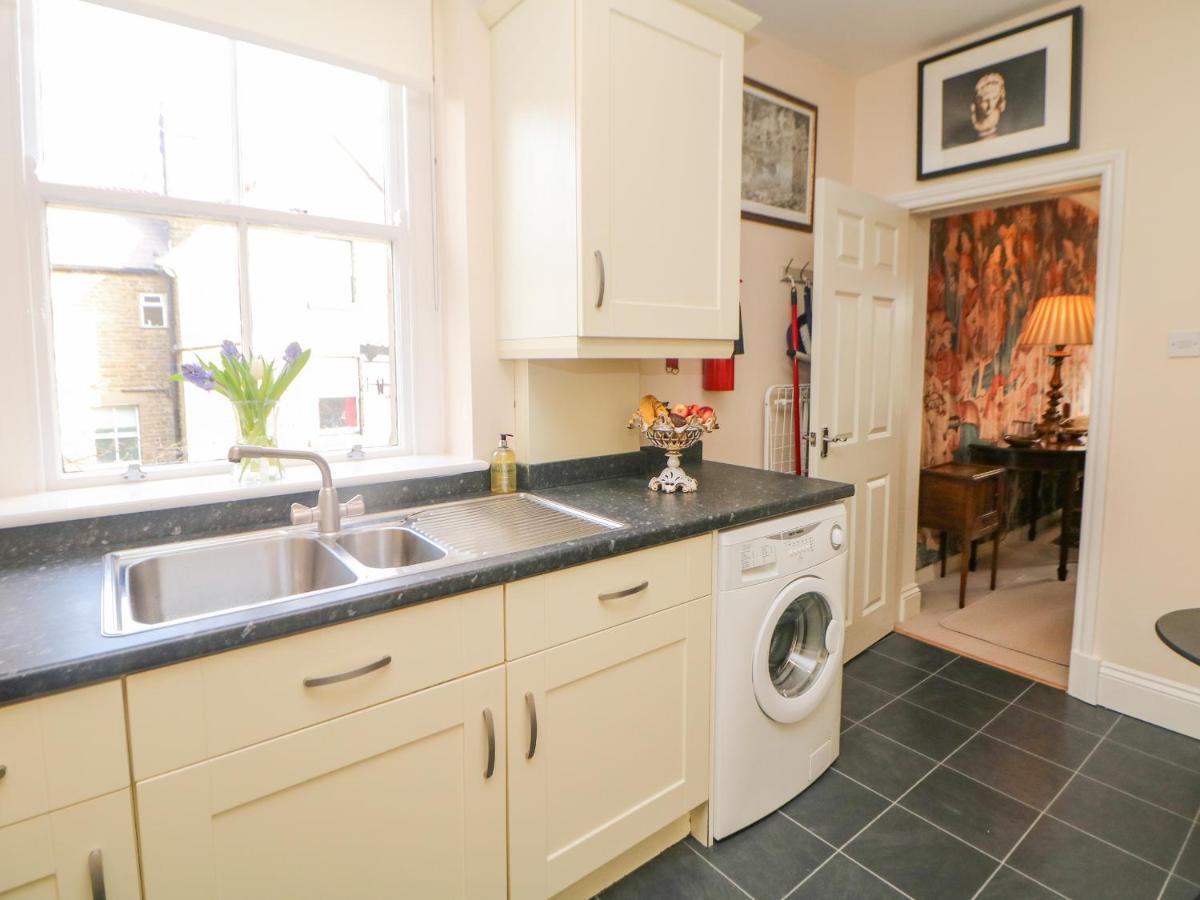Апартаменты Flat 3 Haslemere Бакстон Экстерьер фото