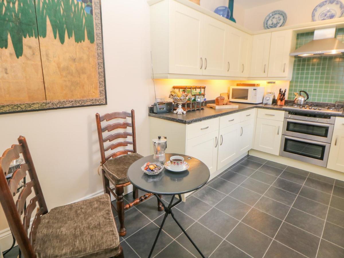 Апартаменты Flat 3 Haslemere Бакстон Экстерьер фото
